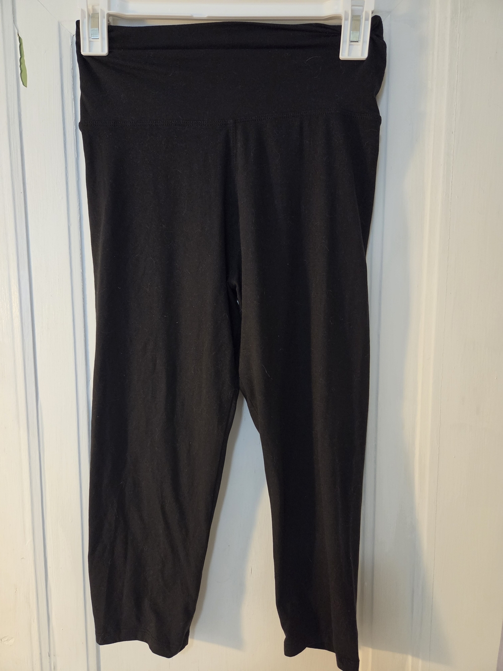 Black High-Waist Capri Leggings - Women Pants & Jumpsuits